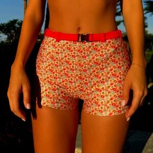 Strawberry Milk Mob Lightning Short XS